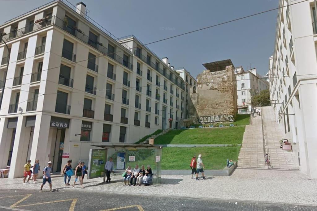Mm3 Baixa Rossio Castle View!